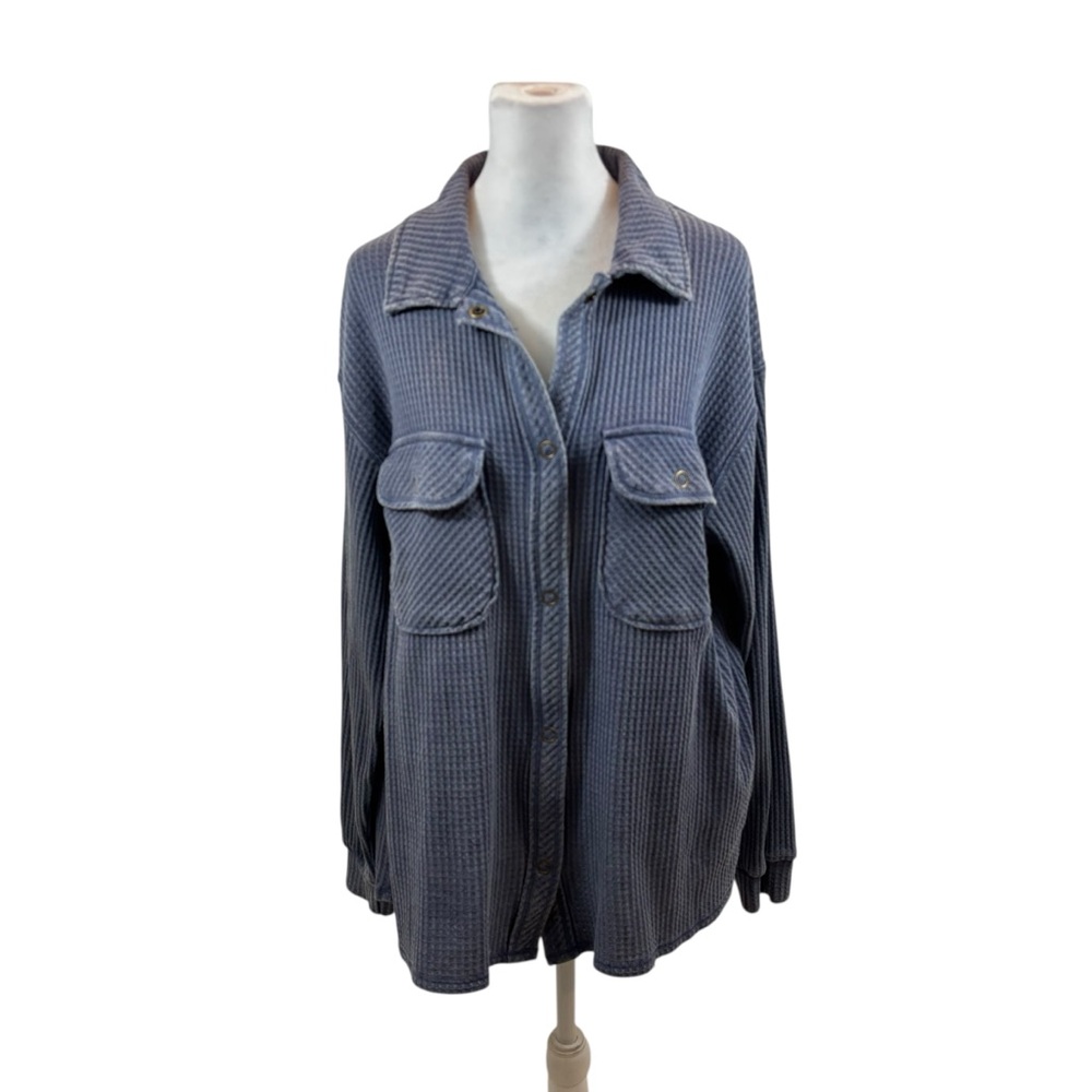 Ladies Rewind Brand Mineral Wash Blue Waffle Texture Button Down Blouse Medium